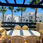 Penthouse With Private Solarium - Pool & Free Parking Апартаменты *
