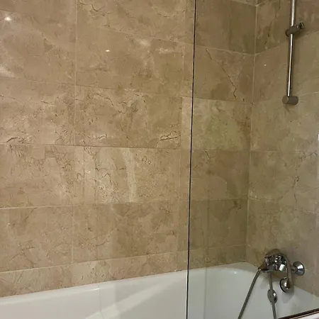Appartement Penthouse With Private Solarium - Pool & Free Parking *
